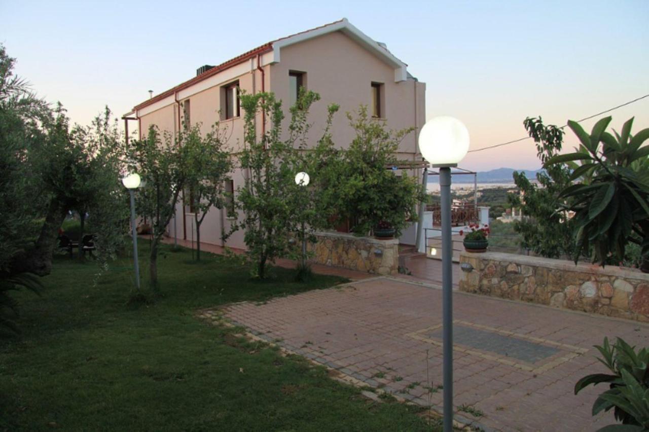Villa Koulouridi Daratsos Eksteriør billede